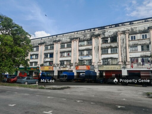3rd floor Shop Apartment RM 350 (Pasar Malam) -Taman Sentosa @ Klang- Ready 15/7 or 31/7