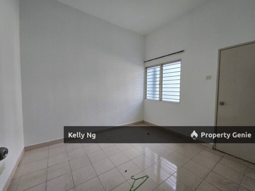 Double Sty Renovated House At Bandar Puteri Klang For Rent