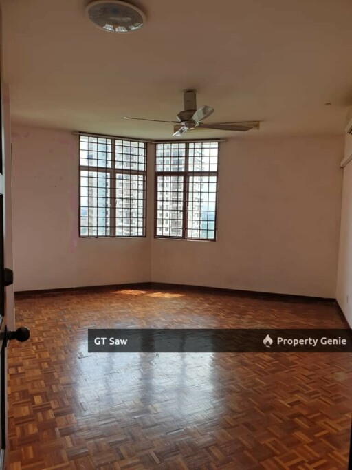 3 Bedroom Partly Furnished Venice Hill For Rent