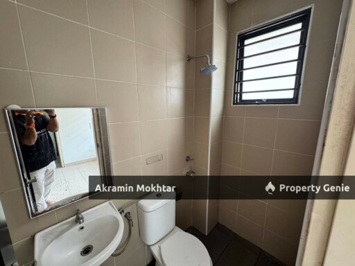 FREEHOLD & END LOT |  2 STOREY SUPERLINK HOUSE ILTIZAM ALAM SARI BANGI