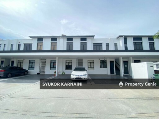 FOR SALE – URGENT SALE RENOVATED UNIT WITH KITCHEN CABINET & WARDROBE Townhouse Regent Garden Eco Grandeur Puncak Alam