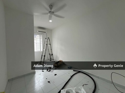 Erica, Bestari Perdana Meridin East, Pasir Gudang
