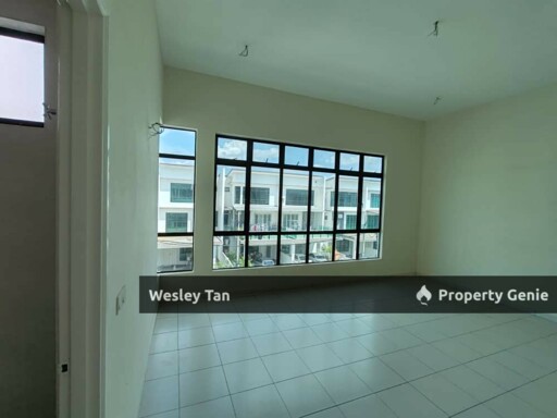 Ozana Residences, Ayer Keroh Melaka - 2.5 Storey Terrace House For Sale | Price Below Than Transacted Value | Serious Owner , View To Offer
