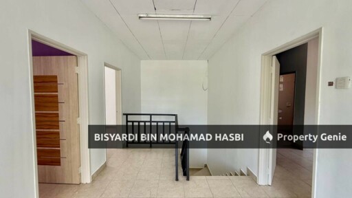 Facing Open Corner Lot Renovated Double Storey Taman Putra Prima, Puchong.