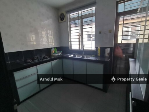 2 Storey Terrace House @ Lakeside Residency Bandar Seri Alam for Rent
