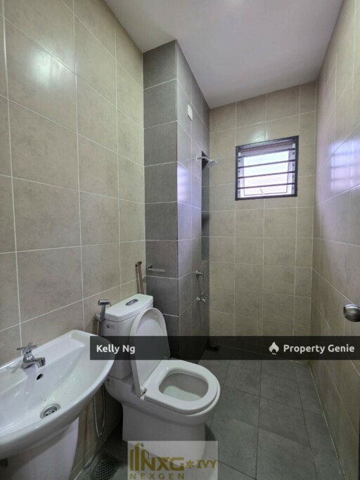 Double Sty House At Kota Bayuemas Klang For Rent