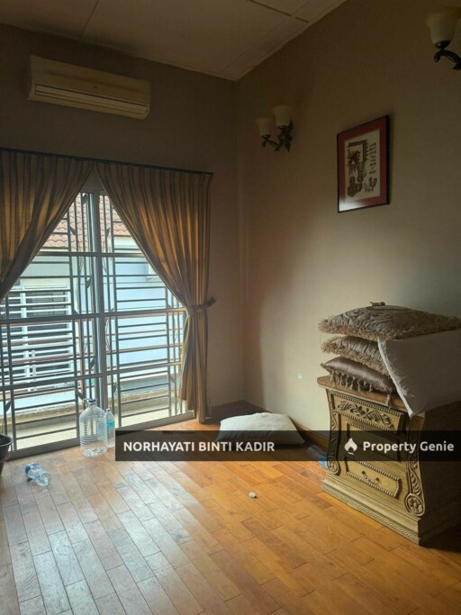 SEMI-D KLUSTER 2 TINGKAT UNTUK DIJUAL DI TAMAN MAHKOTA PUTRA, INDERA MAHKOTA 8, KUANTAN, PAHANG.