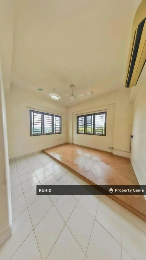 Danga View Apartment JB For Sale | Freehold 3R2B Renovated | Near CIQ