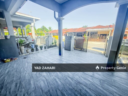 Seksyen 30, Jalan Kebun Shah Alam | Single Storey Terrace 4 Bedrooms | RM380K - Flexible Deposit, Kitchen with Table Top and Nearby School