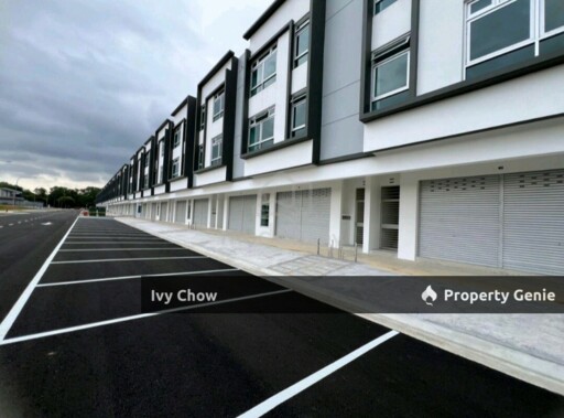 Adda Height 3 Sty Shoplot Ground Floor for Rent