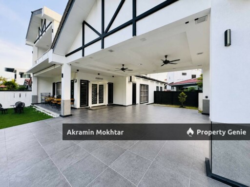 FACING OPEN, CORNER LOT, FULLY FURNISHED & FULLY RENOVATED | Double Storey Jalan Platinum Seksyen 7, Shah Alam