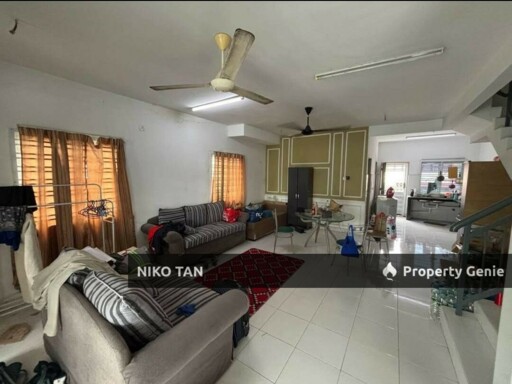 Jalan Perjiranan Laman Kiara 2Stry Endlot Taman Air Biru For Sale