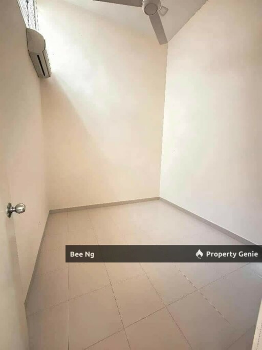Taman Daya/Jalan Enau/Big Corner Single Storey