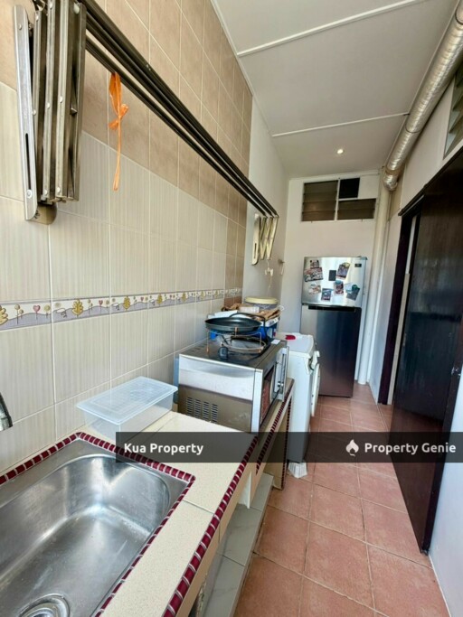 Gardenia Court 4 Storey Walk Up Apartment For Sale!