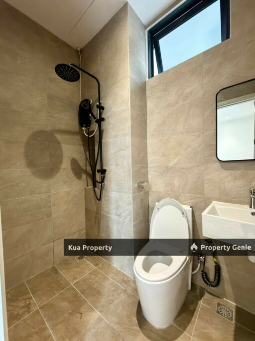 Alyvia Residence
