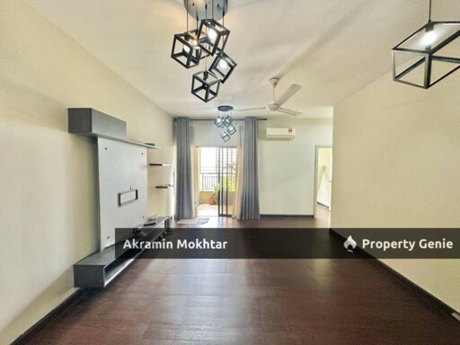 Freehold, Partially Furnished & 1 Parking | Kristal Villa Condominium, Kajang 2