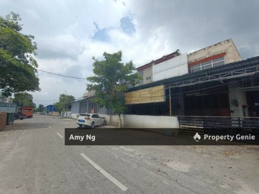 Semi D Factory kawasan Perindustrian Impiana