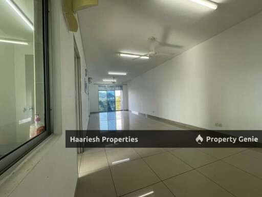 EASTBAY LUXURY APARTMENT PANGSAPURI SERI BAYAN, MASAI