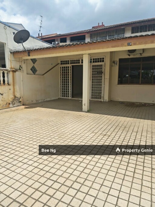 Taman Perling/1.5 Storey Terrace/Below Market Price