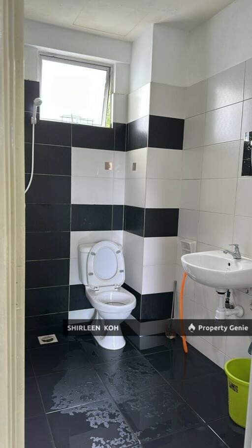 Male Room for Rent at Twin Residence @ Taman Kobena Tampoi JB