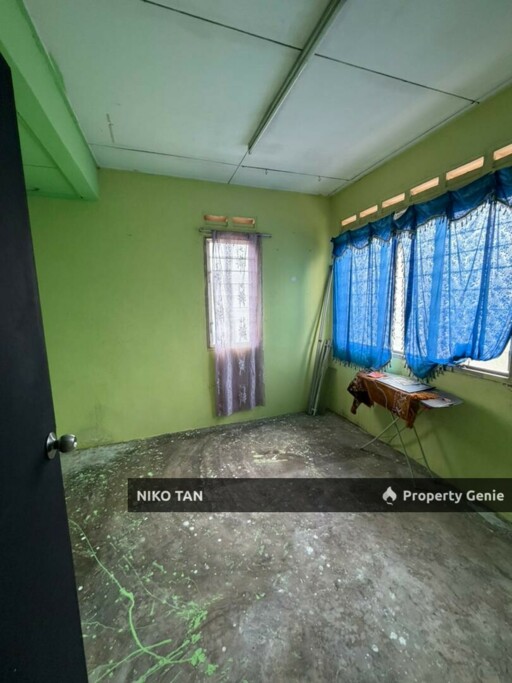 Jalan Berlian Double Storey Ulu Tiram For Sale