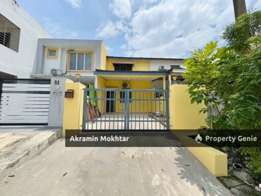 Freehold, Facing Open & Refurbished | Double Storey Terrace Taman Berlian Kajang