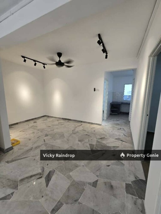 [FOR SALE] PANGSAPURI HILIR KOTA BLOCK S BELOW VALUE GOOD CONDITION