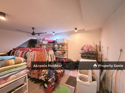 Facing Open, Freehold & Rizab Melayu | 2.5 Storey Terrace Intermediate  Taman Mawar Salak Tinggi Sepang