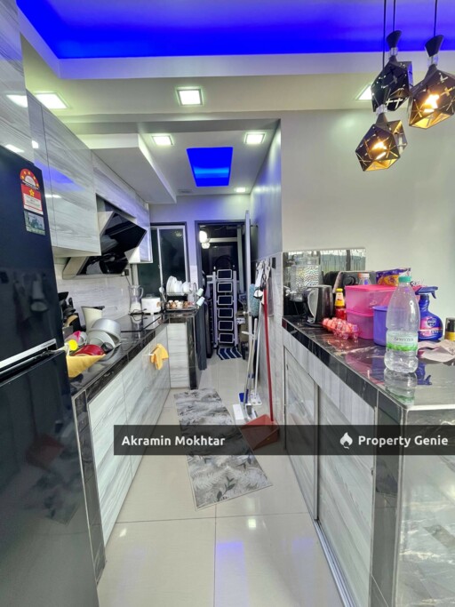 Fully Renovated | Apartment Desaminium Flora Seri Kembangan, Selangor