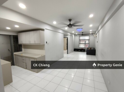 Calisa Residence Rent, Partially Furnished 3 Rooms, Taman Mas Puchong