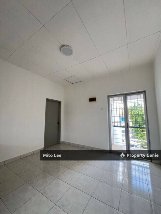 2-Storey Corner Lot @ Seri Alam for Rent!!