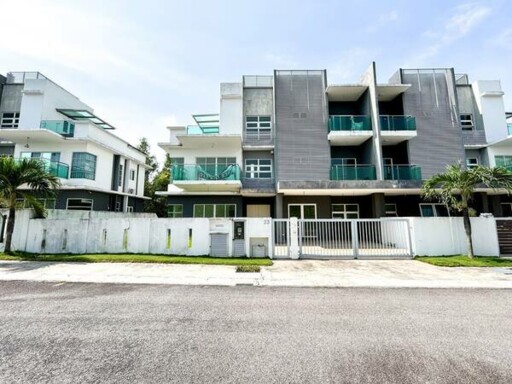 BERINGIN AVENUE