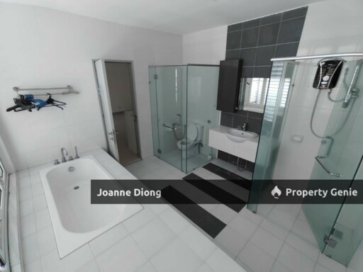 Bandar Utama Town House