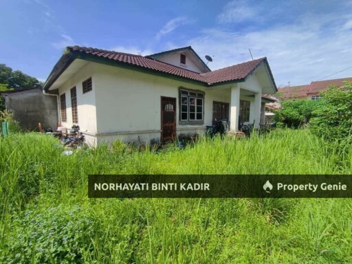 RUMAH TERES CORNER LOT UNTUK DIJUAL Indera Mahkota 14, Kuantan.