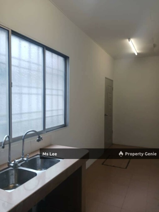 Bandar Puteri @ Klang - Renovated 2 Storey House - Sale Below Bank Value Rm201k