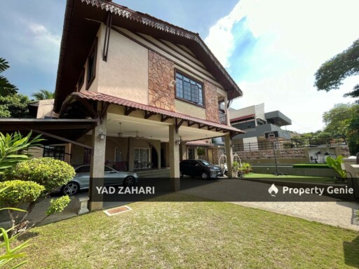 Seksyen 2, Shah Alam | Bungalow 7+1 Rooms | RM2.2M - Spacious Car Porch, with Private Pool & Nearby Masjid and UITM Shah Alam
