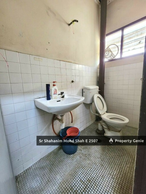 Double Storey Intermediate Taman Sri Muda Seksyen 25 Shah Alam