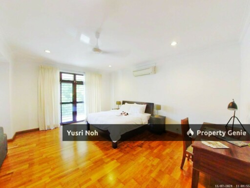 PARTIALLY FURNISHED BUNGALOW DOUBLE STOREY BEVERLY ROW IOI RESORT CITY PUTRAJAYA