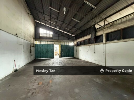 Malim Jaya Melaka Factory / Warehouse For Sale – Below Bank Value
