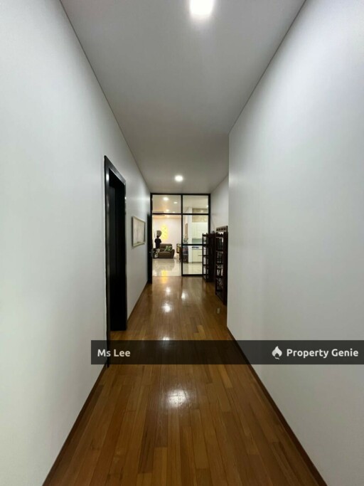 The Pearl @ KLCC - Good for investment Roi 4.5% - Sale below bank value Rm300k