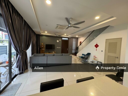 For Sale: Canal Garden South Horizon Hills – Spacious Cluster with Premium Renovations