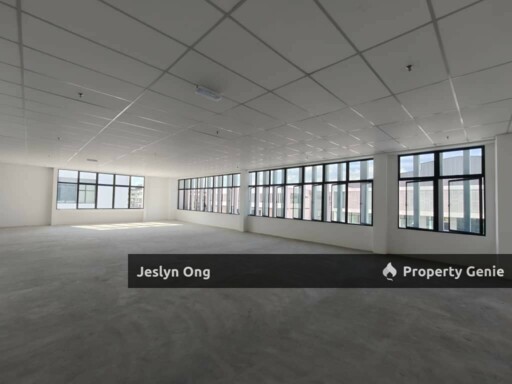 1.5 Storey Semi-Detached Factory @ Jalan Canggih, Desa Cemerlang for Rent