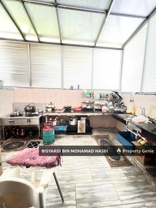 RENOVATED 2.5 STOREY END LOT EXTRA LAND, PRESINT 16 PUTRAJAYA .