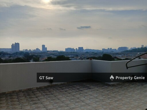 8 Petaling @ Sri Petaling Penthouse Duplex Below Market Price