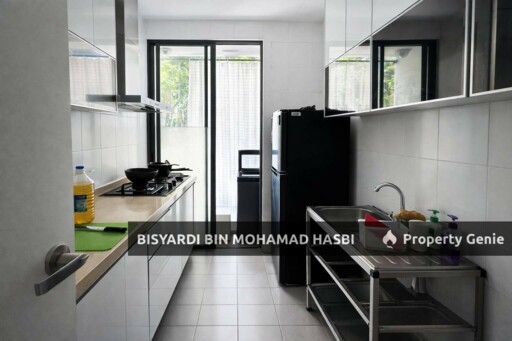 Corner Lot Unit Front & Back Facing Playground, (Corner Lot) Double Storey Terrace House Summerglades, Cyberjaya.