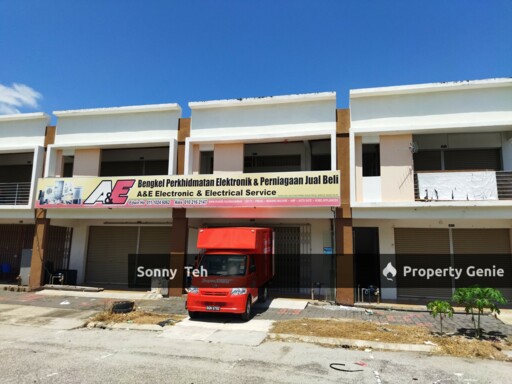 Shop for sale (Ground Floor) at Bandar Parklands