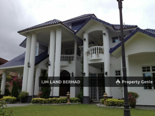Bungalow Lot @ Green Street Homes