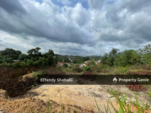 SUNGAI MERAB KAJANG BANGLO LOT