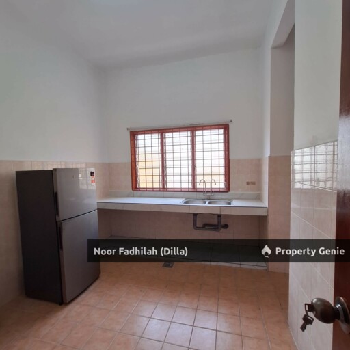 Taman Seri Rahang Renovated and Partial Furnished Booking 1K Full Loan