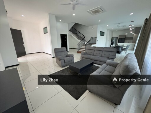 Beautiful BUNGALOW for Rent, DETACHED HOUSE with Swimming Pool, Likas, Kota Kinabalu City, Sabah, Malaysia